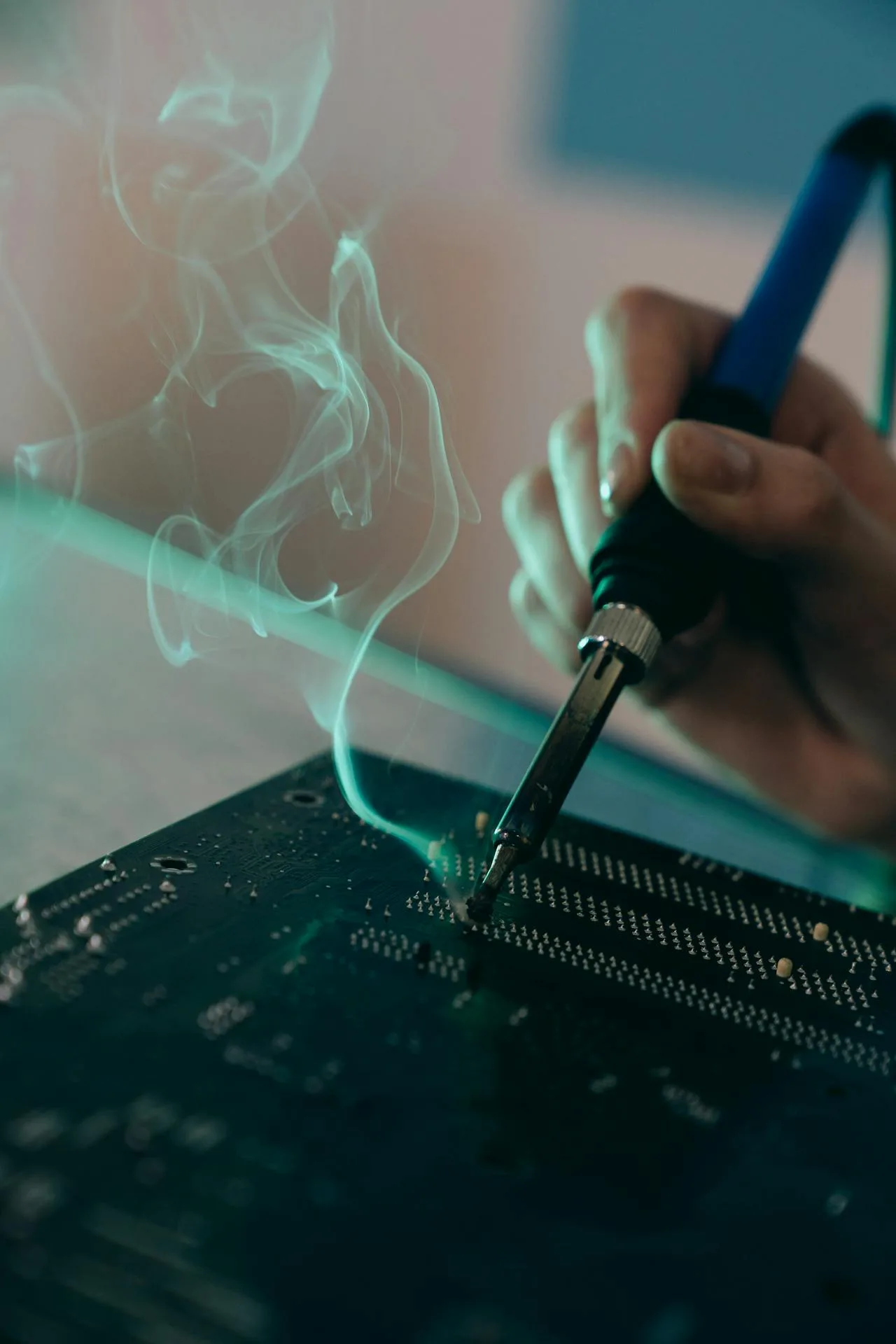 Elektrikçi tarafından priz ve anahtar bağlantısının kontrol edilmesi